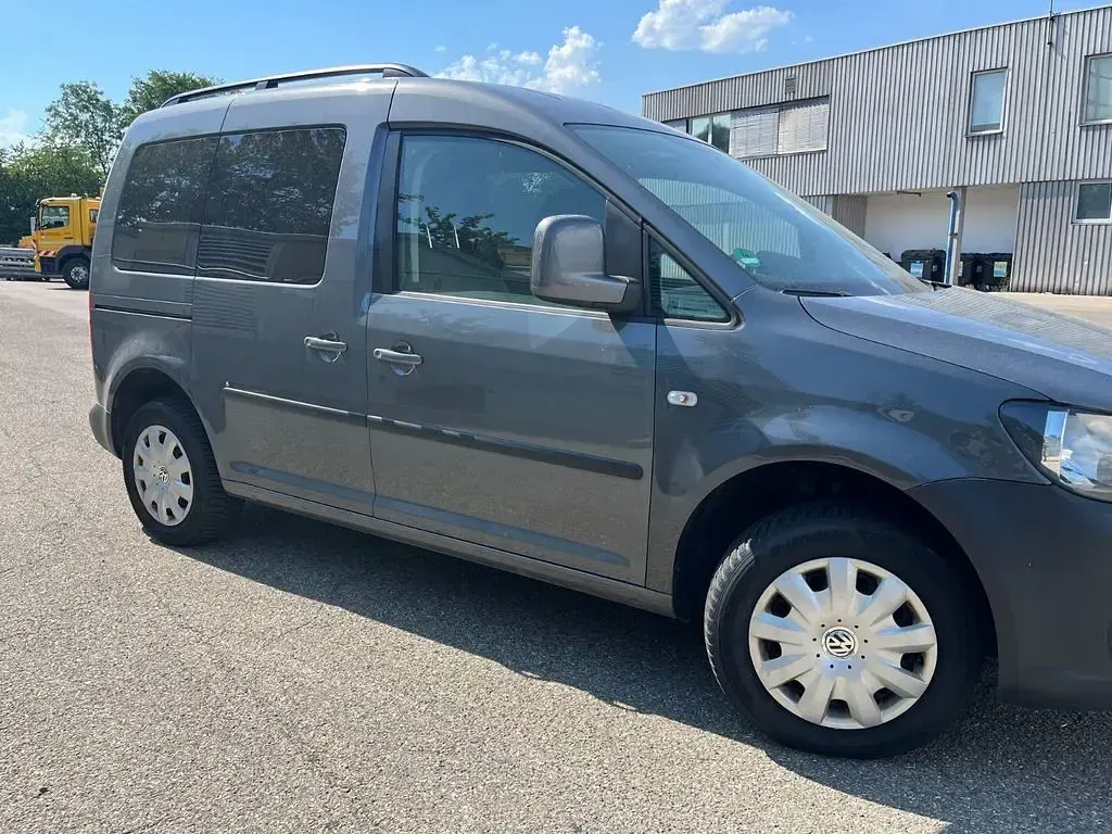 Gebraucht VW Caddy Edition 105 PS (77 kW) 2012 Grau Van / Kleinbus