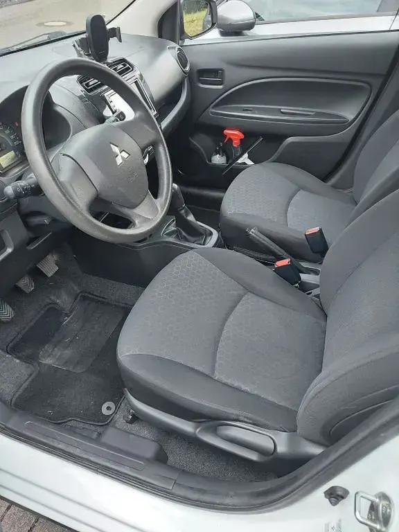 Gebraucht Mitsubishi Space Star 71 PS (52 kW) 2014 Weiß Van / Kleinbus
