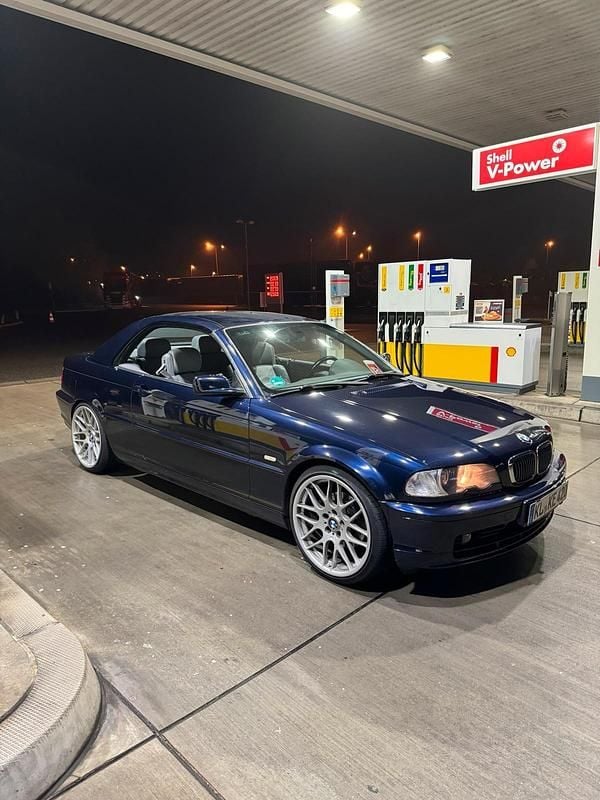 Gebraucht BMW 325 Cabriolet M Sport 192 PS (141 kW) 2001 Blau Cabrio