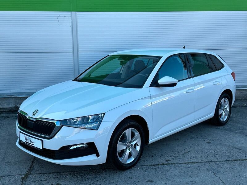 Weiß Gebraucht 2020 Skoda Scala Ambition Kleinwagen | 16.770 € (Guter Preis) - Bild 1/2