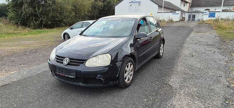 Schwarz Gebraucht 2005 VW Golf IV Trendline Limousine | 750 € (Superpreis) - Bild 1/4