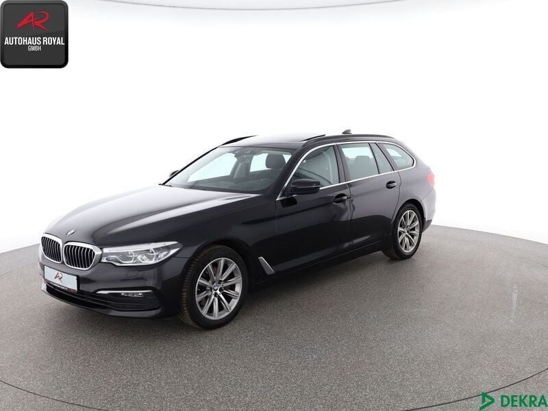 Schwarz Gebraucht 2020 BMW 520 Performance Kombi | 25.430 € (Superpreis) - Bild 1/4