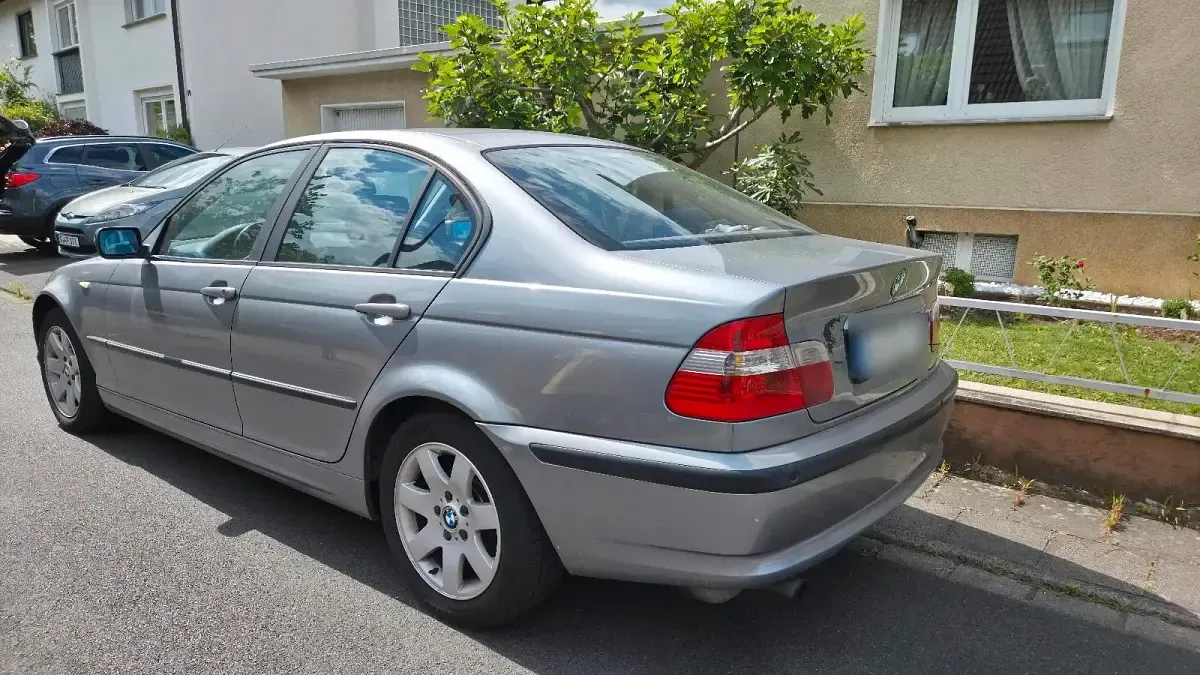 Gebraucht BMW 316 116 PS (85 kW) 2003 Grau Limousine