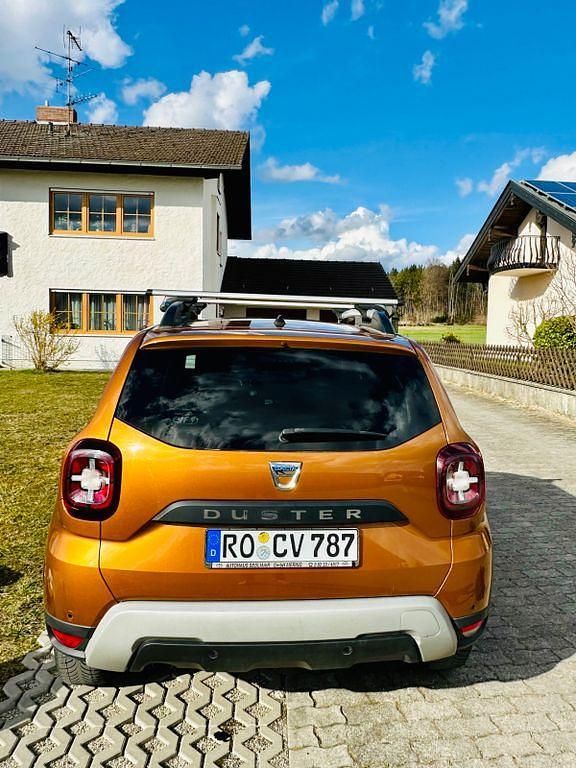 Gebraucht Dacia Duster Comfort 114 PS (83 kW) 2018 Orange SUV