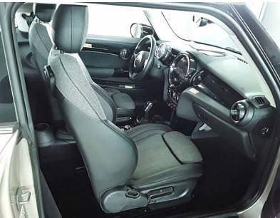 Gebraucht Mini Cooper 136 PS (100 kW) 2023 Rooftop grey metallic Kleinwagen