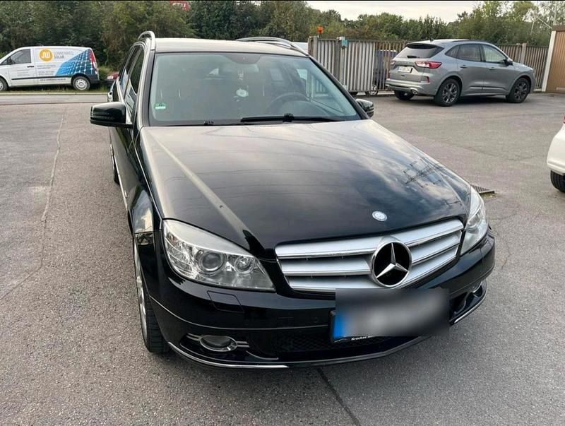 Schwarz Gebraucht 2010 Mercedes C350 Kombi | 4.800 € (Guter Preis) - Bild 1/4