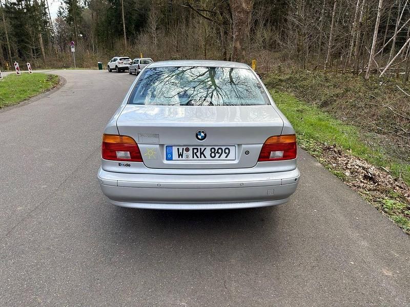 Gebraucht BMW 520 170 PS (125 kW) 2003 Silber Limousine