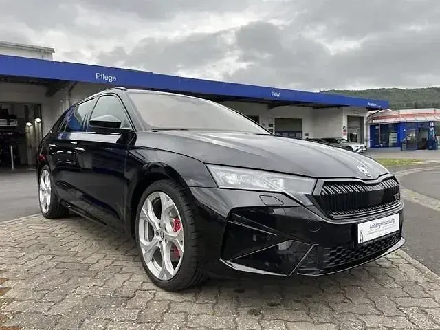 Gebraucht Skoda Octavia RS 265 PS (194 kW) 2025 Schwarzmagic perleffekt Kombi