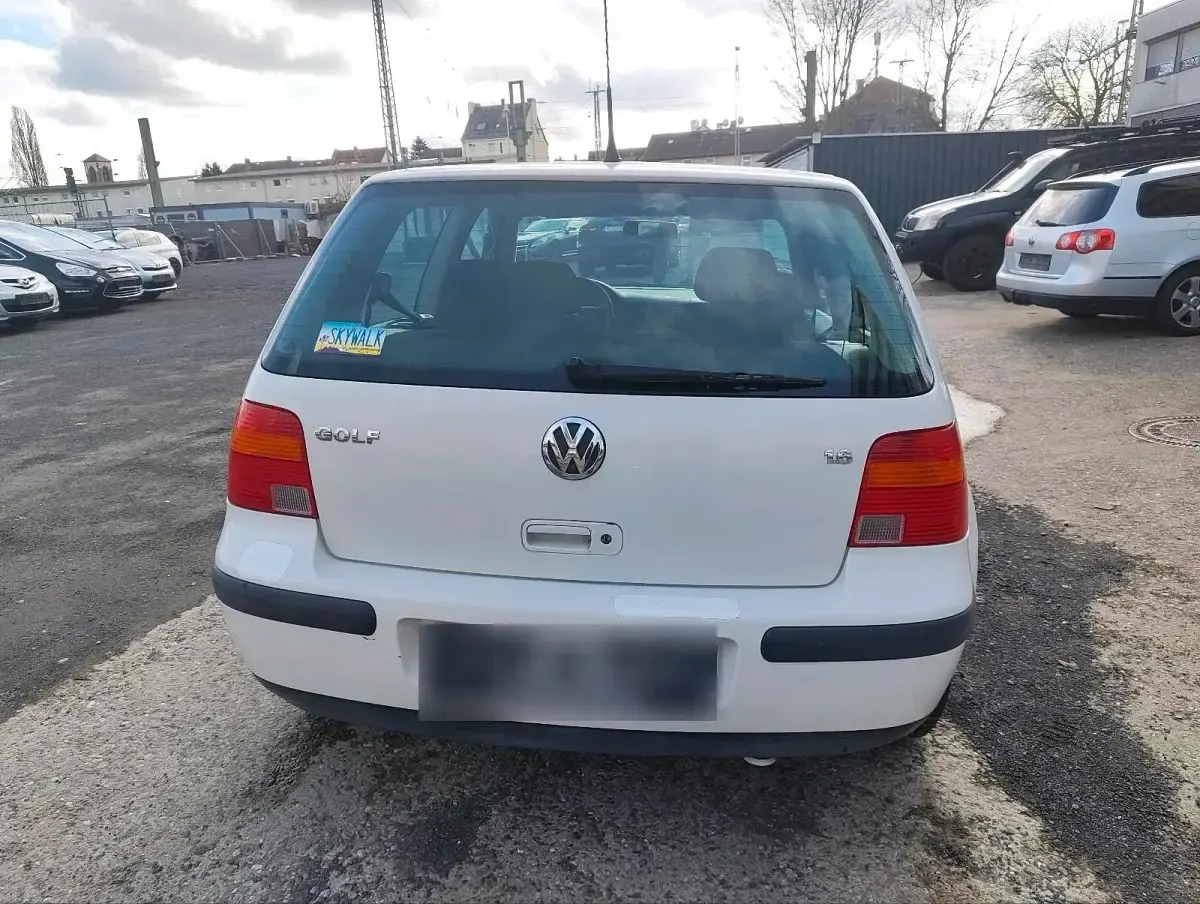 Gebraucht VW Golf IV 101 PS (74 kW) 2000 Weiß Limousine
