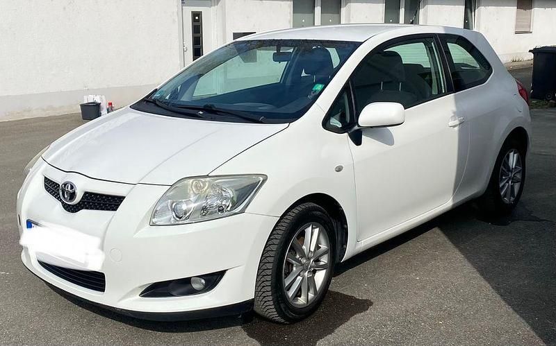 Gebraucht Toyota Auris 99 PS (72 kW) 2009 Weiß Kleinwagen