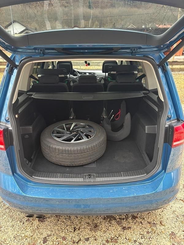 Gebraucht VW Touran Join 150 PS (110 kW) 2018 Blau Van / Kleinbus