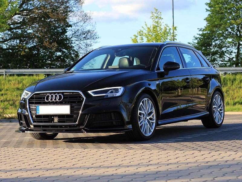 Schwarz Gebraucht 2018 Audi A3 S-Line Coupé | 19.999 € (Fairer Preis) - Bild 1/4