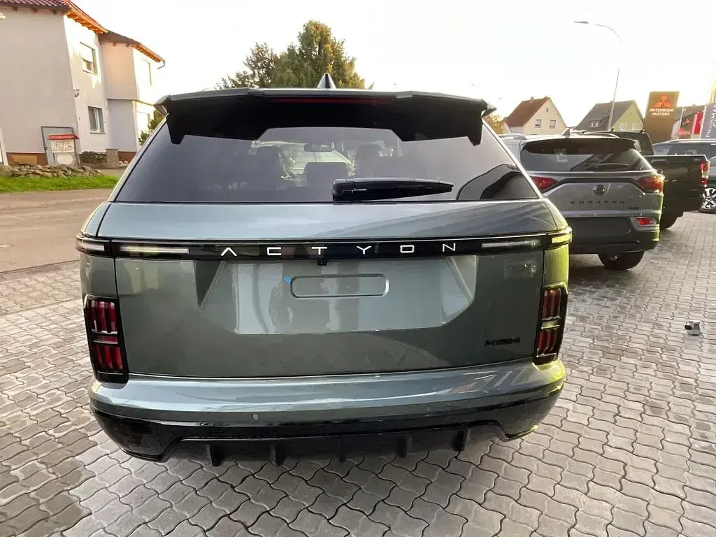Neu KGM Actyon 163 PS (119 kW) 2026 Grün SUV