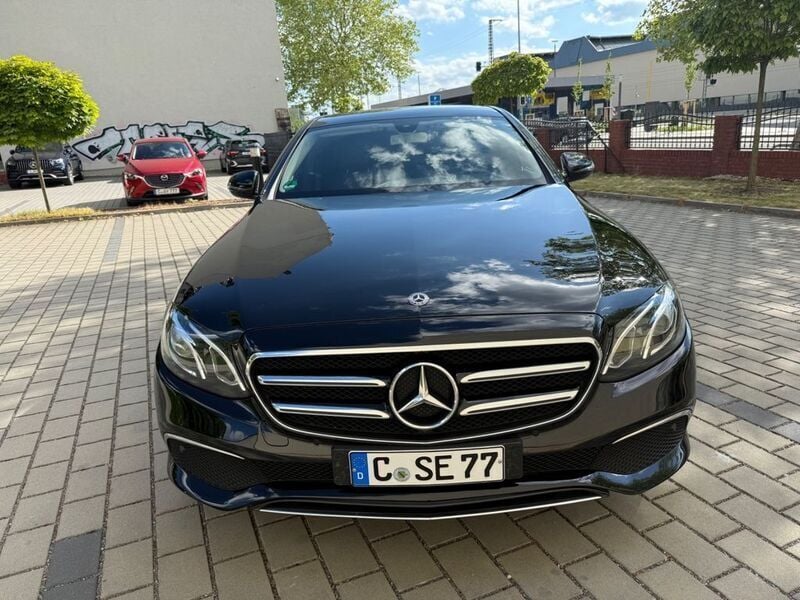 Gebraucht Mercedes E400 340 PS (250 kW) 2019 Schwarz Limousine