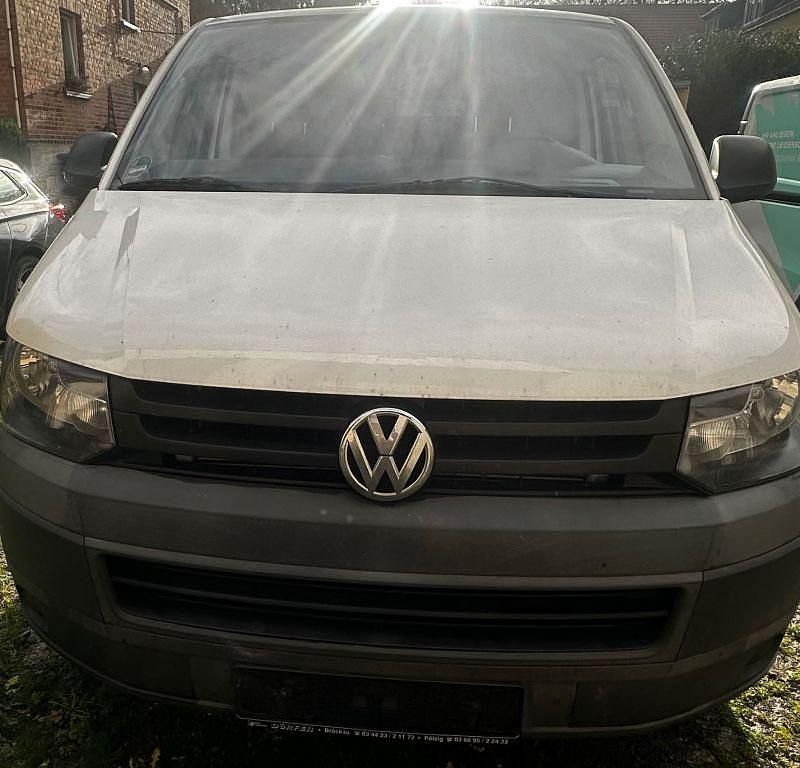 Weiß Gebraucht 2013 VW T5 Van | 7.900 € (Guter Preis) - Bild 1/4