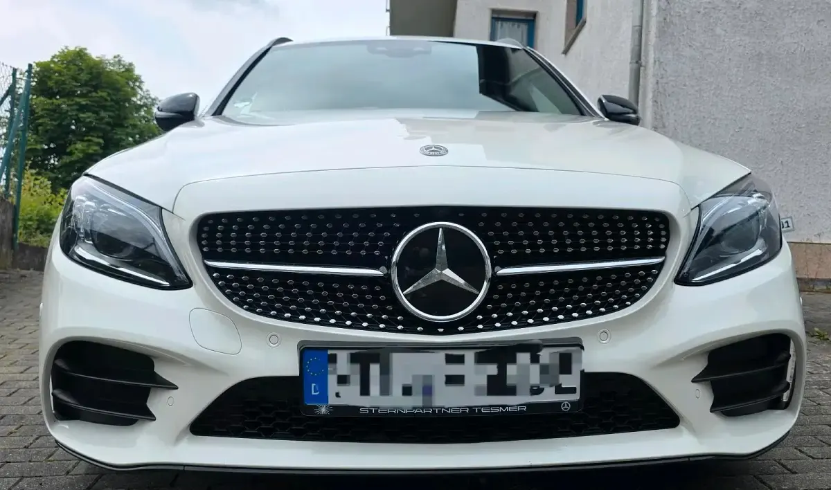 Gebraucht Mercedes C300e AMG line 320 PS (235 kW) 2020 Weiß Kombi