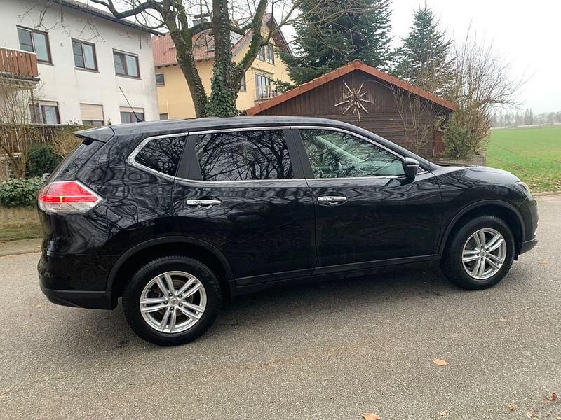 Gebraucht Nissan X-Trail Acenta 131 PS (96 kW) 2014 Schwarz SUV