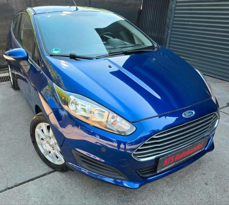 Blau Gebraucht 2014 Ford Fiesta Kleinwagen | 6.499 € (Etwas zu teuer) - Bild 1/4