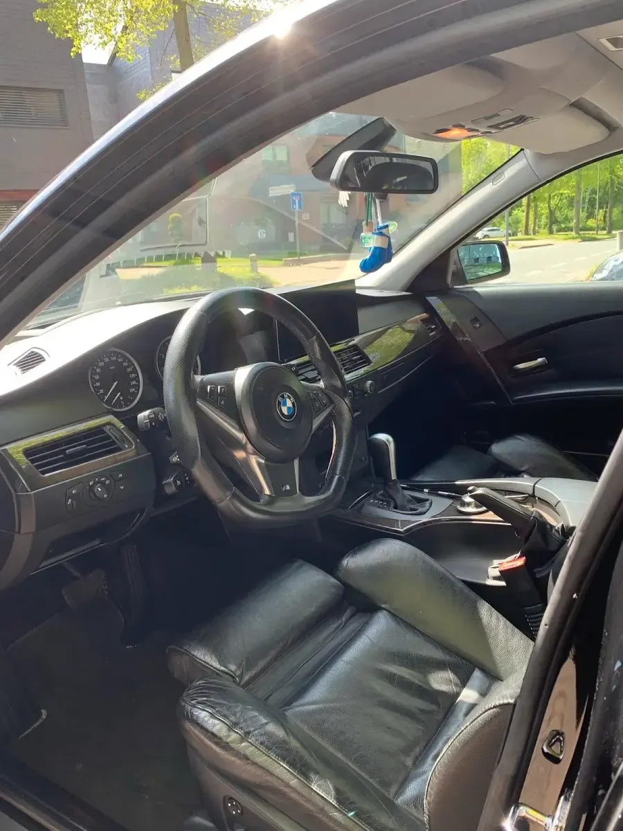 Gebraucht BMW 545 333 PS (244 kW) 2004 Schwarz Limousine