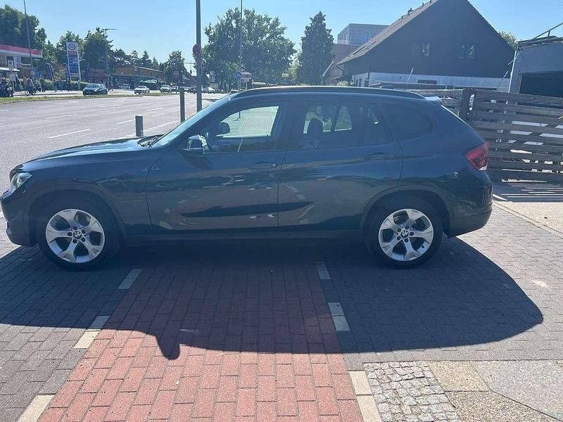 Blau Gebraucht 2014 BMW X1 Sport Line SUV | 10.600 € (Fairer Preis) - Bild 1/4