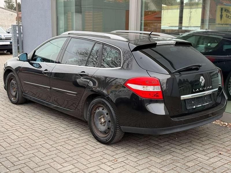 Gebraucht Renault Laguna III Dynamique 140 PS (102 kW) 2008 Perlmuttschwarz Kombi