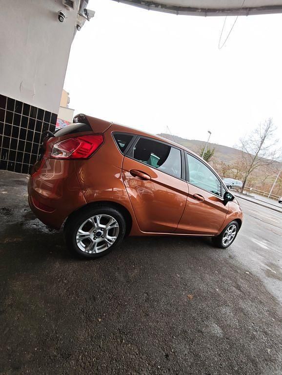 Gebraucht Ford Fiesta SYNC Edition 80 PS (58 kW) 2014 Gold Kleinwagen