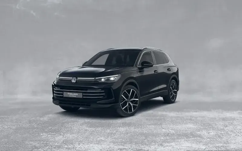 Gebraucht VW Tiguan Elegance 204 PS (150 kW) 2025 Grenadillschwarz metallic SUV