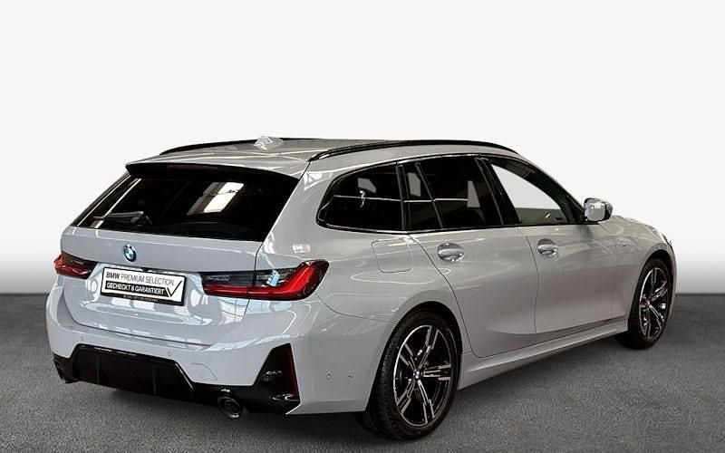 Gebraucht BMW 320 Performance 184 PS (135 kW) 2024 Grau Kombi