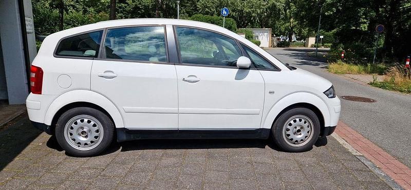 Gebraucht Audi A2 61 PS (44 kW) 2002 Weiß Kleinwagen
