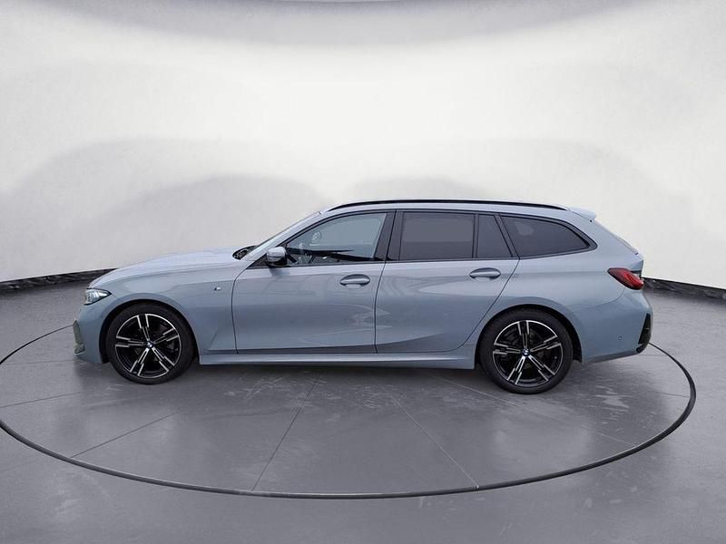 Gebraucht BMW 320 Performance 184 PS (135 kW) 2025 Grau Kombi