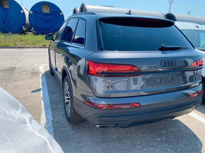 Gebraucht Audi Q7 252 PS (185 kW) 2024 Grau SUV
