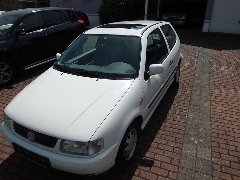 Gebraucht VW Polo 45 PS (33 kW) 1995 Weiß Kleinwagen