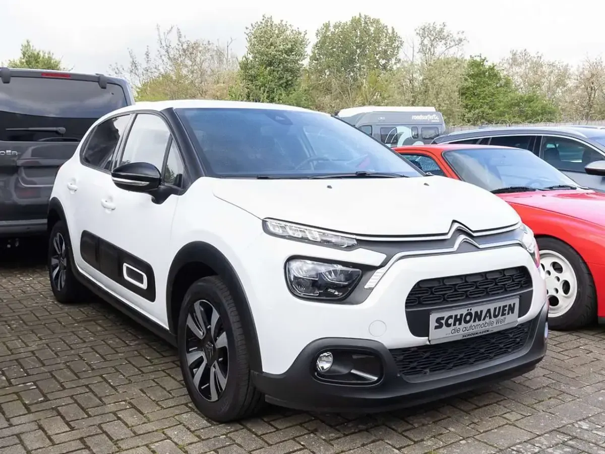 Gebraucht Citroën C3 PureTech 110 PS (80 kW) 2024 Weiß Limousine