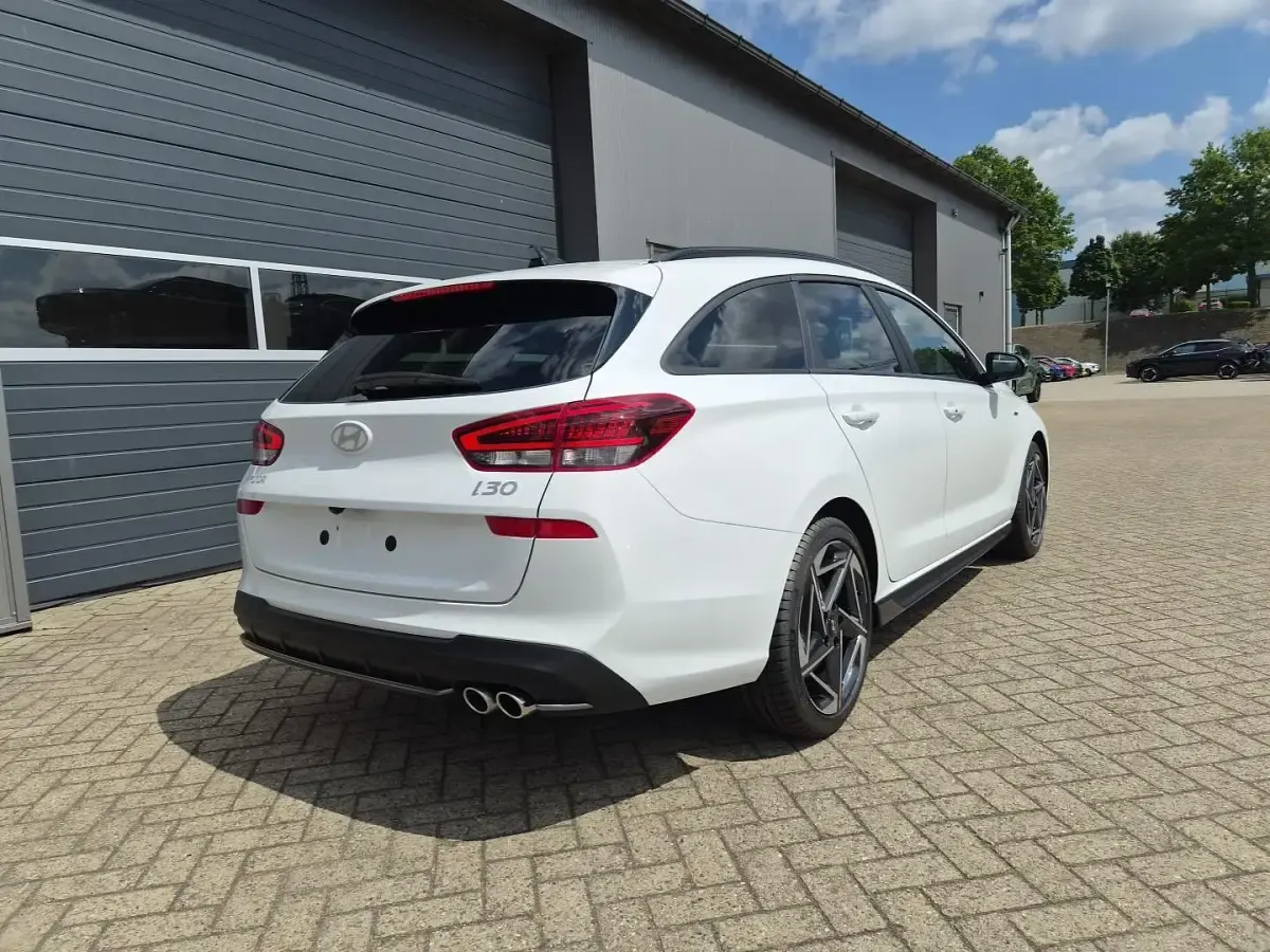 Neu Hyundai i30 N Line 150 PS (110 kW) 2026 Serenity white pearl Kombi