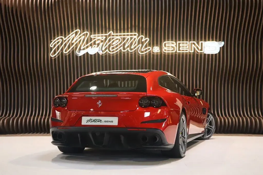 Gebraucht Ferrari GTC4Lusso 689 PS (506 kW) 2018 Rot Kombi