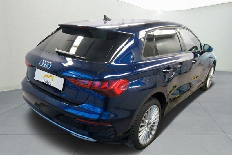 Gebraucht Audi A3 Sportback e-tron Ambiente 204 PS (150 kW) 2022 Blau Kleinwagen