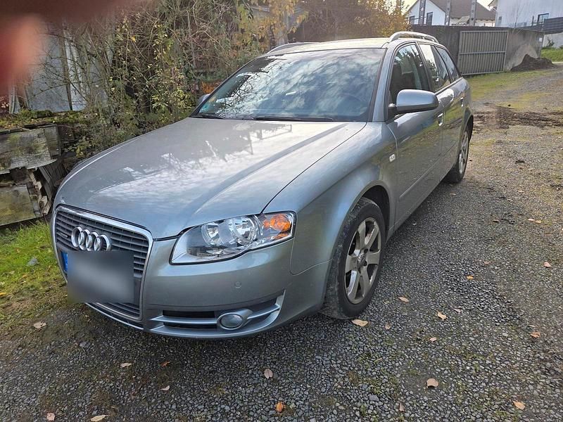 Grau Gebraucht 2005 Audi A4 Kombi | 2.000 € (Fairer Preis) - Bild 1/4