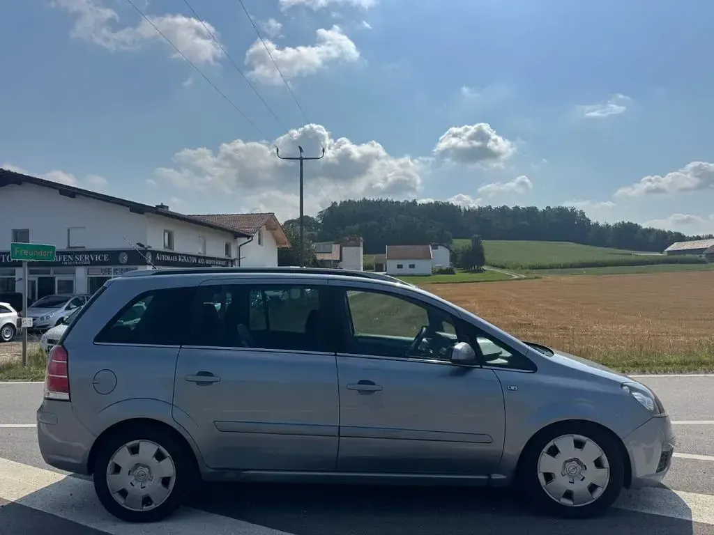 Gebraucht Opel Zafira Cosmo 140 PS (102 kW) 2006 Van / Kleinbus