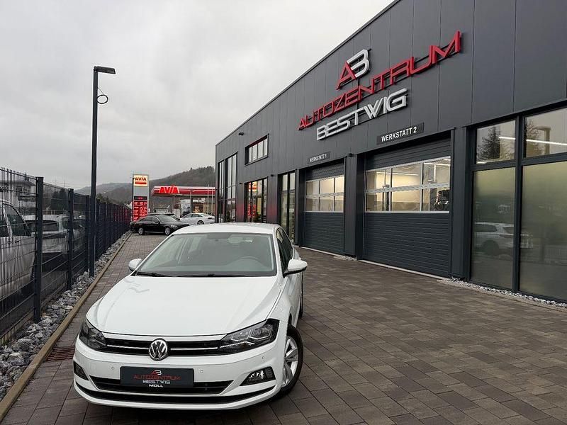 Weiß Gebraucht 2020 VW Polo Comfortline Kleinwagen | 15.995 € (Fairer Preis) - Bild 1/3