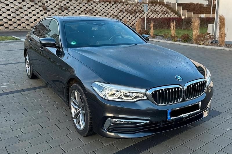Gebraucht BMW 530e Efficient Dynamics 258 PS (189 kW) 2019 Schwarz Limousine
