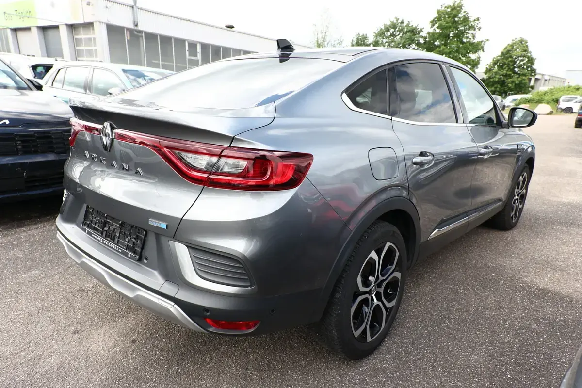 Gebraucht Renault Arkana Intens 145 PS (106 kW) 2021 Grau metallic SUV