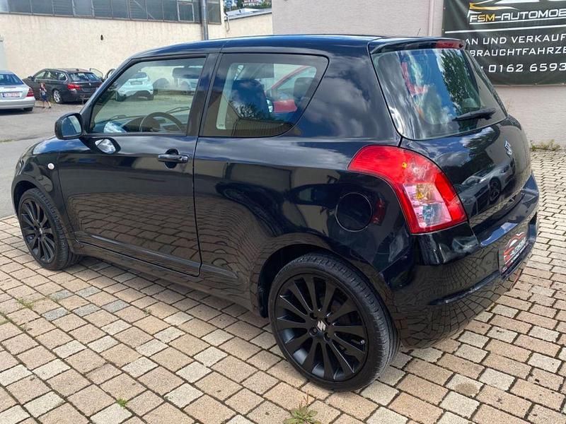 Gebraucht Suzuki Swift 92 PS (67 kW) 2009 Schwarz Kleinwagen