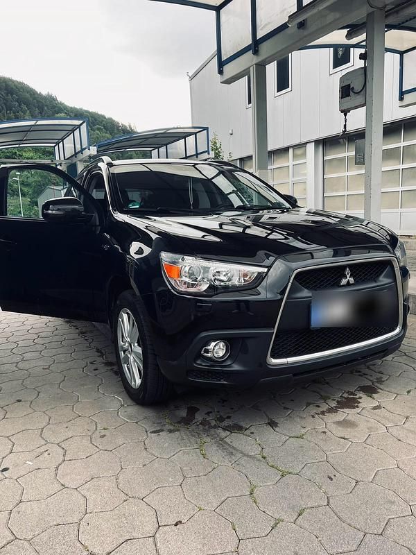 Gebraucht Mitsubishi ASX Invite 150 PS (110 kW) 2012 Schwarz SUV