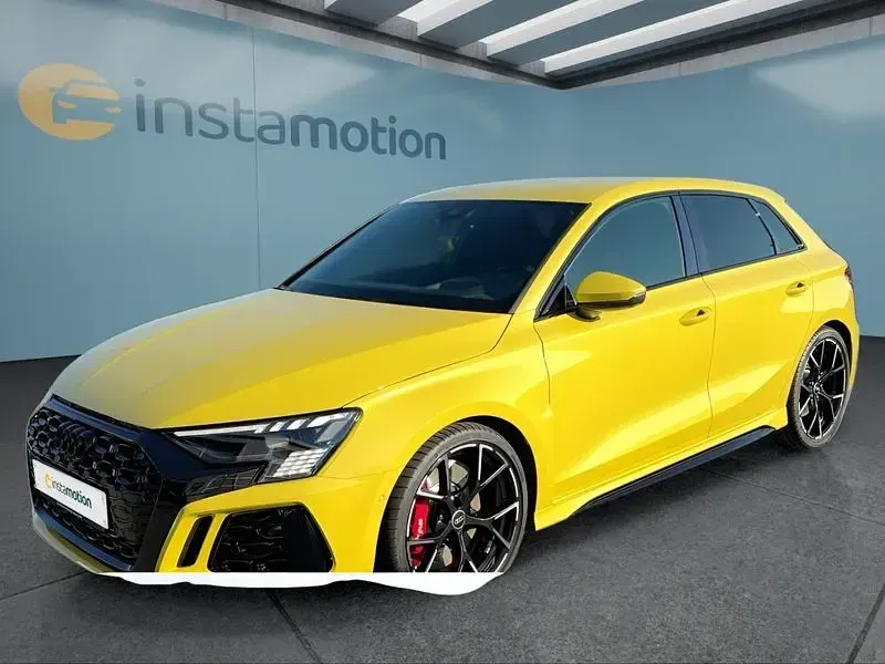 Gebraucht Audi RS3 Sportback 400 PS (294 kW) 2024 Gelb Kleinwagen