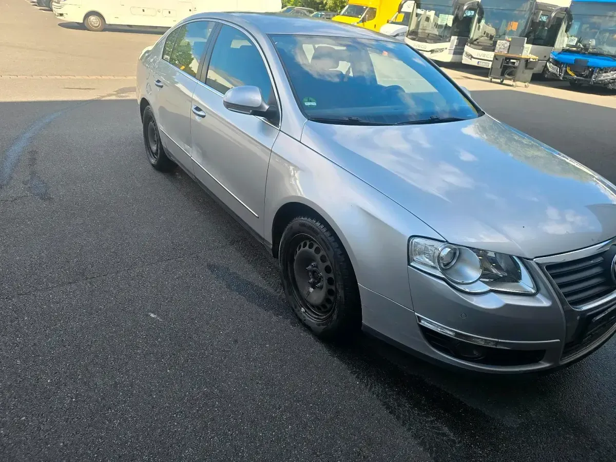 Gebraucht VW Passat 115 PS (84 kW) 2007 Limousine