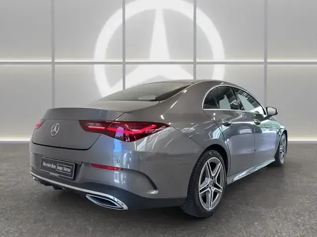 Gebraucht Mercedes CLA200 Advanced Plus 150 PS (110 kW) 2024 Grau Coupé