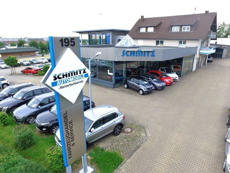 Weiß Gebraucht 2021 Mercedes C180 Limousine | 25.990 € (Superpreis) - Bild 1/1