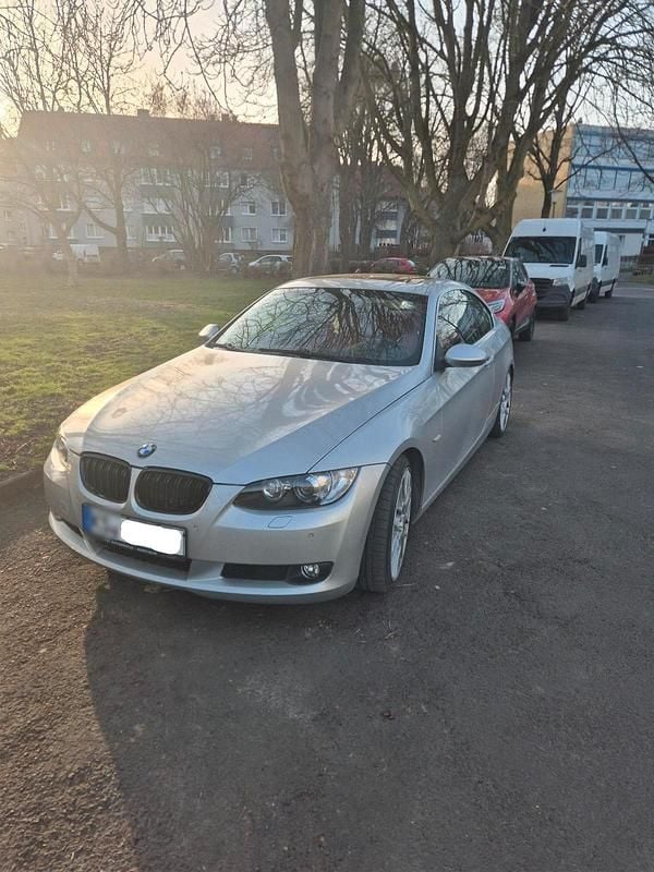 Gebraucht BMW 335 306 PS (225 kW) 2007 Silber Coupé