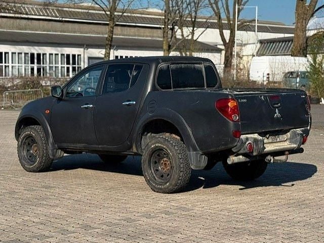 Gebraucht Mitsubishi L200 136 PS (100 kW) 2008 Schwarz Pickup