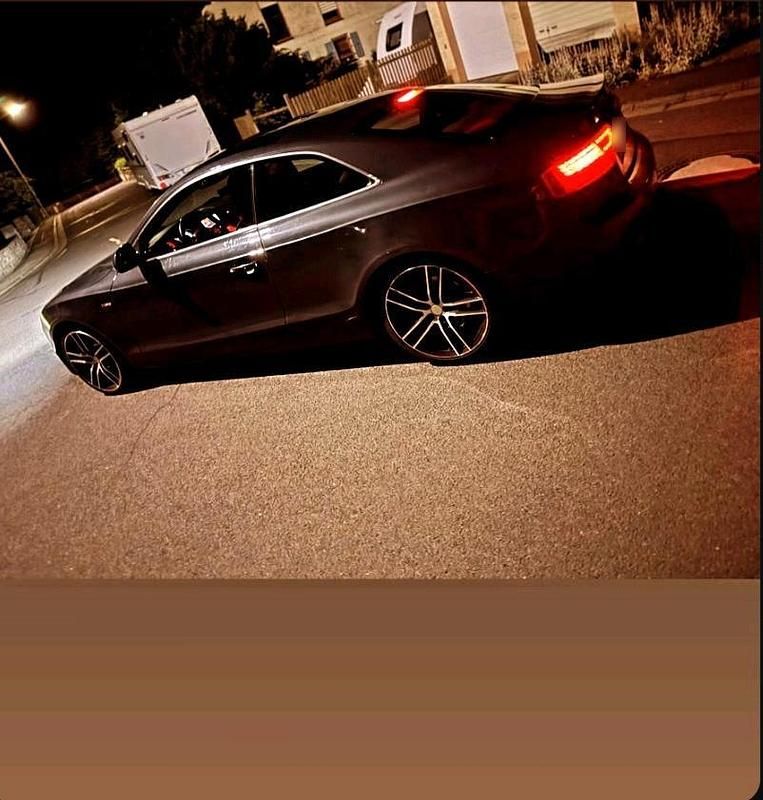 Second-hand Audi A5 190 CP (139 kW) 2008 Albastru Coupe